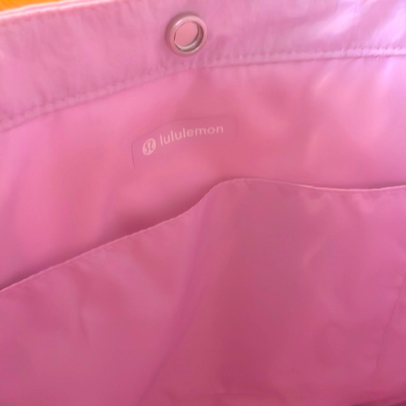 Lululemon Pink Haze Tote - Picture 4 of 5